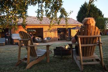Gîte pour 2 personnes, avec terrasse ainsi que jardin et jacuzzi en Gironde