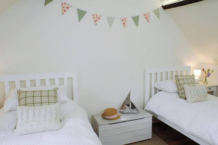 2 chambres à coucher à Winchester in Winchester, South Downs