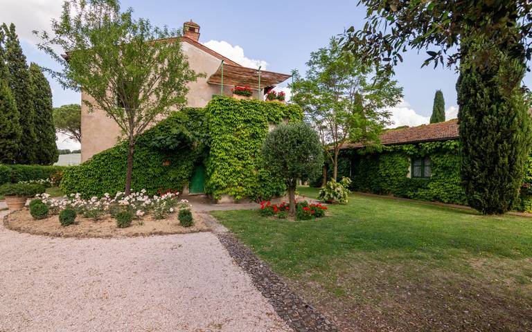 Appartamento vacanze per 4 persone, con giardino e piscina nonché vista lago - 1