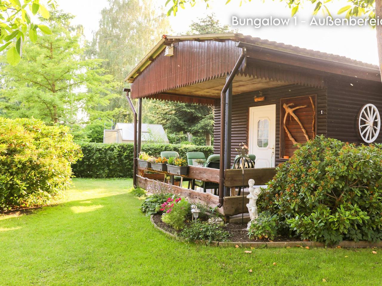 Ganze Ferienwohnung, Bungalows Lievert mit Terrasse und Grillmöglichkeit - Bungalow 2 in Trassenheide, Usedomer Norden