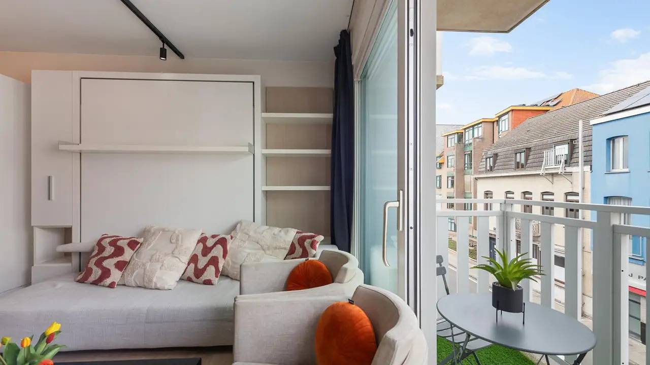 Geheel vakantieappartement, Vakantieappartement voor 3 personen met balkon in De Panne, Belgische Kust
