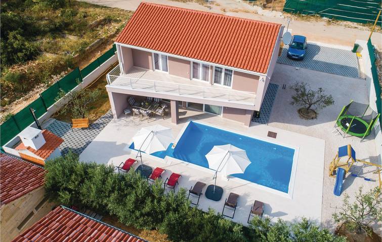 Vakantiehuis voor 10 personen, with terras and sauna as well as uitzicht op het meer - 1