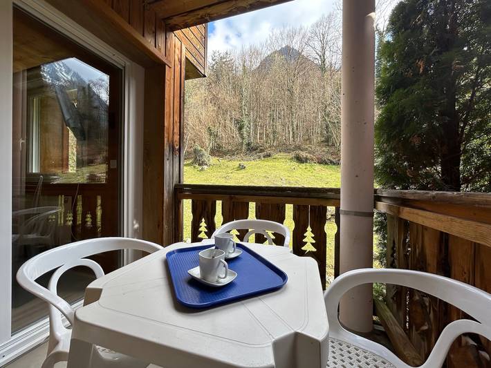 Apartamento entero, Apartamento 'Tipa Lodge, Piscina y Spa, Parking' con vistas a la montaña, piscina y Wi-Fi in Cauterets, Parque nacional de los Pirineos