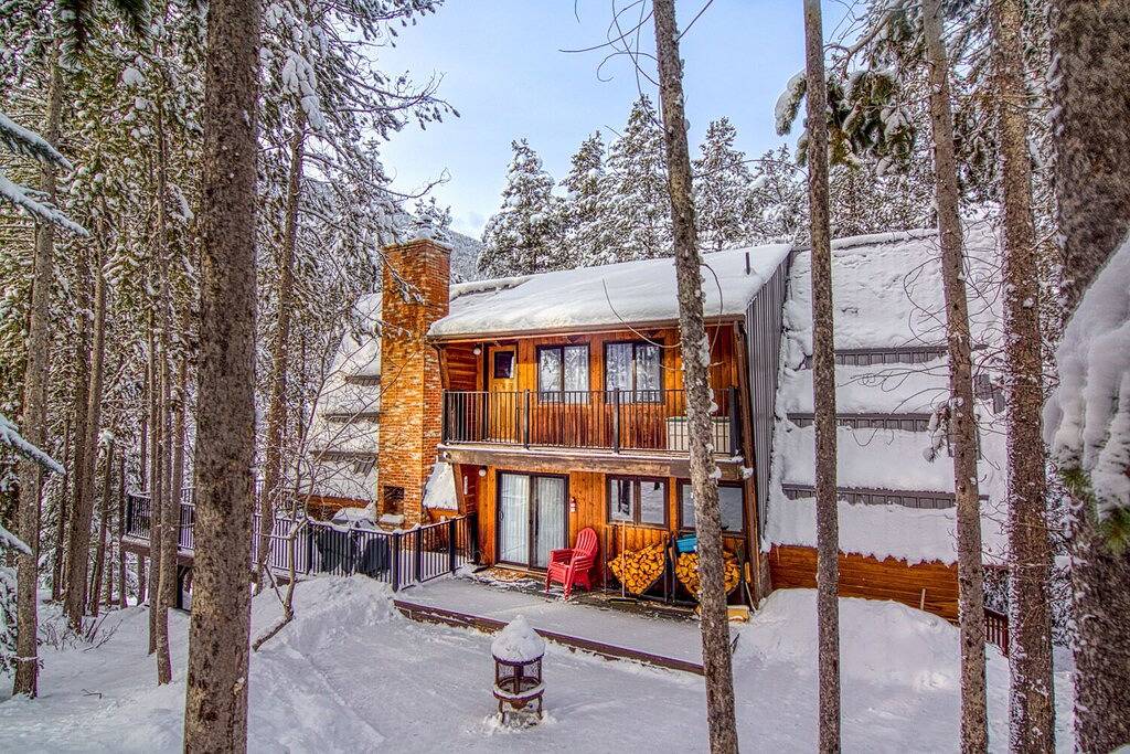 Das Hotel liegt gegenüber vom Upper Village! in Panorama