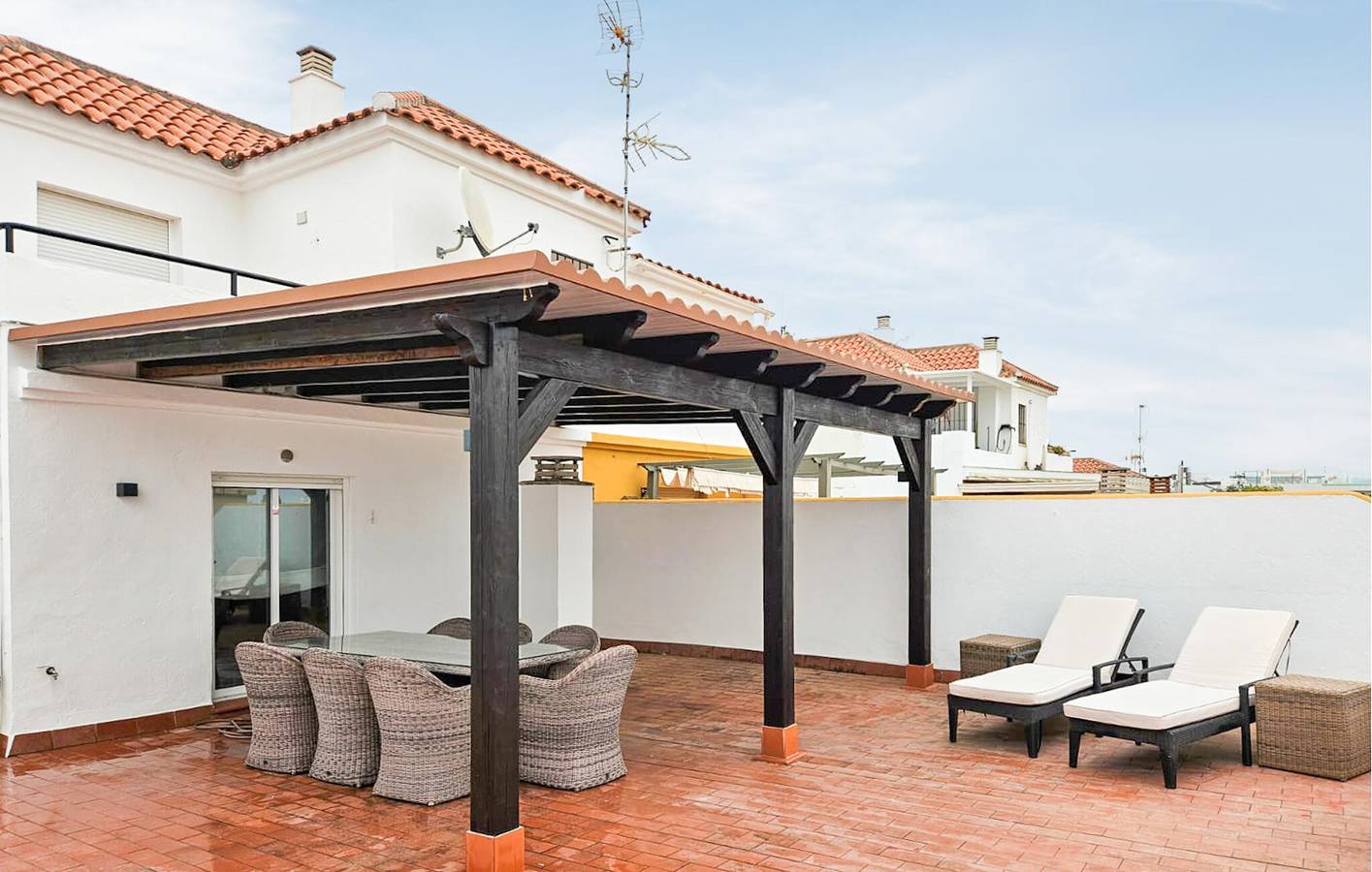 Apartamento vacacional entero, Apartamento con vistas al mar, piscina y terraza in Estepona, Costa del Sol