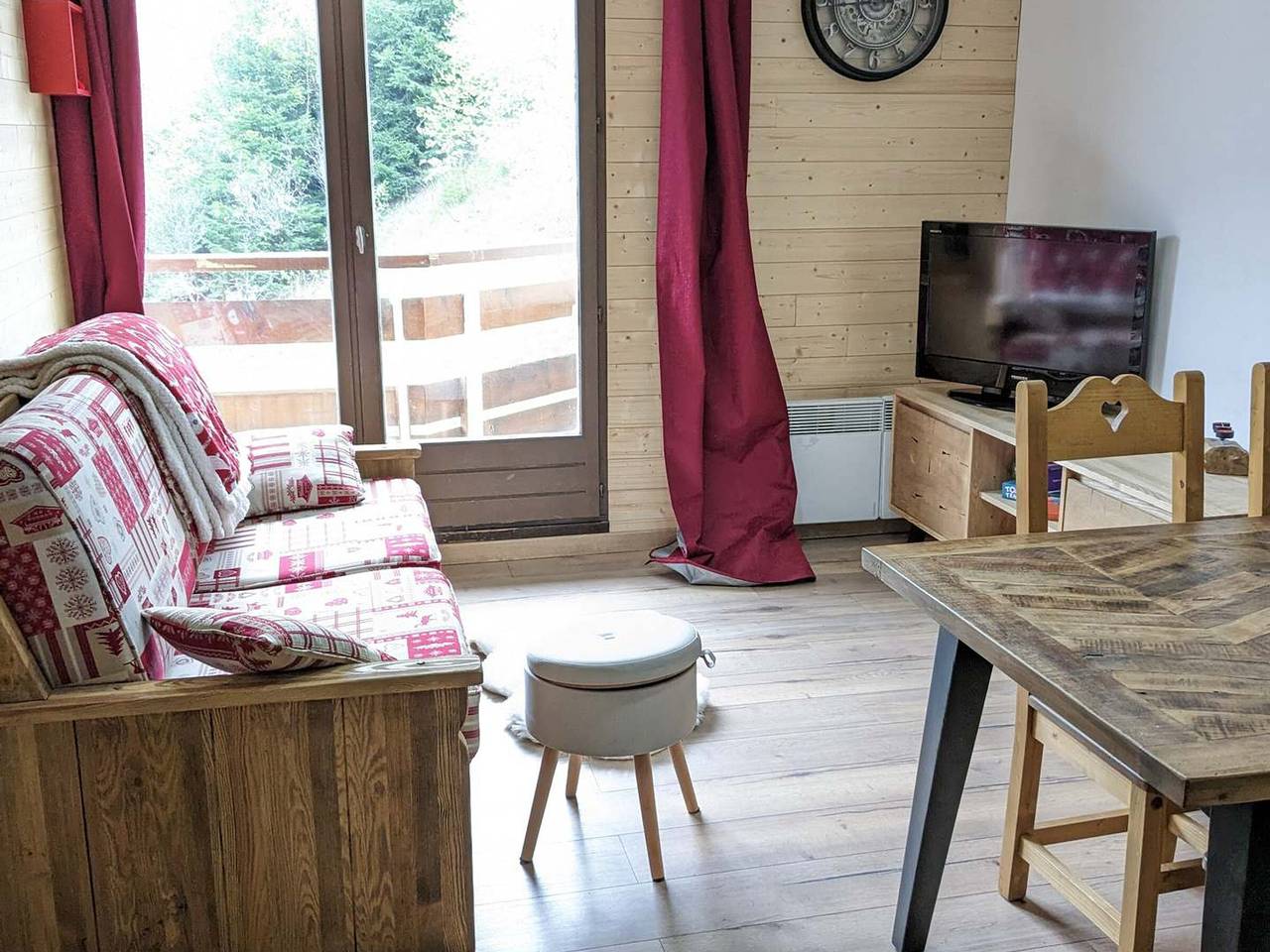 Ganze Wohnung, 27m² Wohnung, direkt an der Piste, 5 Pers, Balkon in Prapoutel, Les Adrets