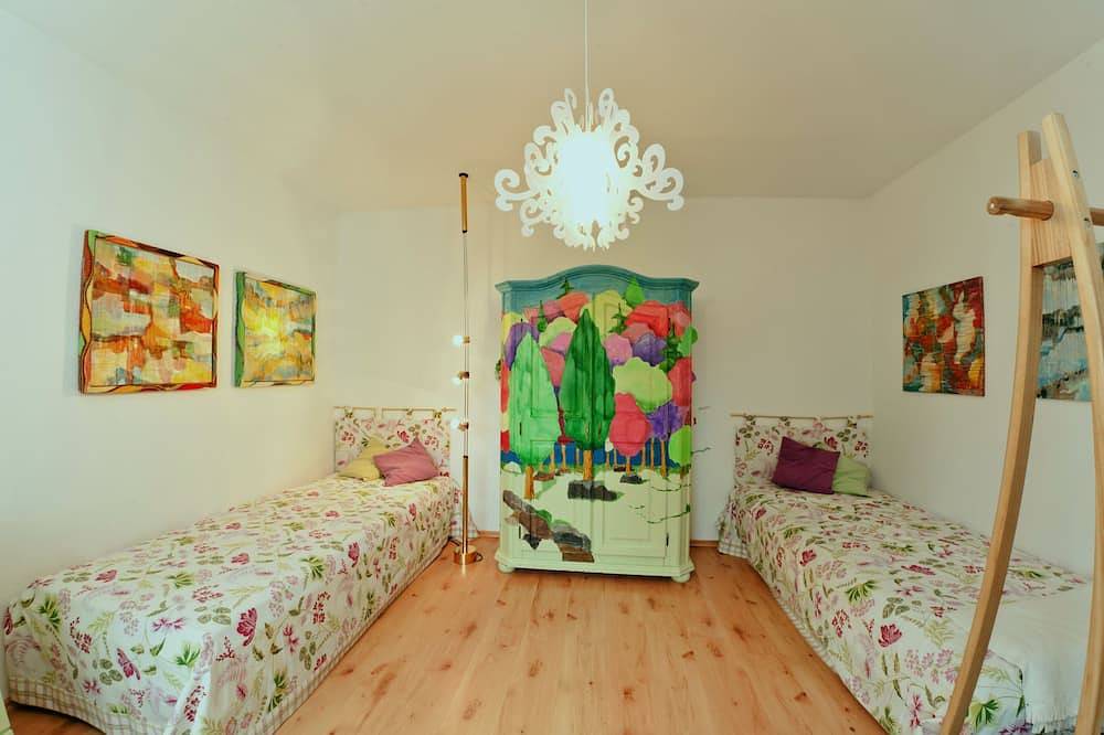 Geheel appartement, App 1/16 - Geschmackvolle Fewo für 4 Pers. mit Balkon - Ferienappartements Weissensee in Weißensee, Füssen