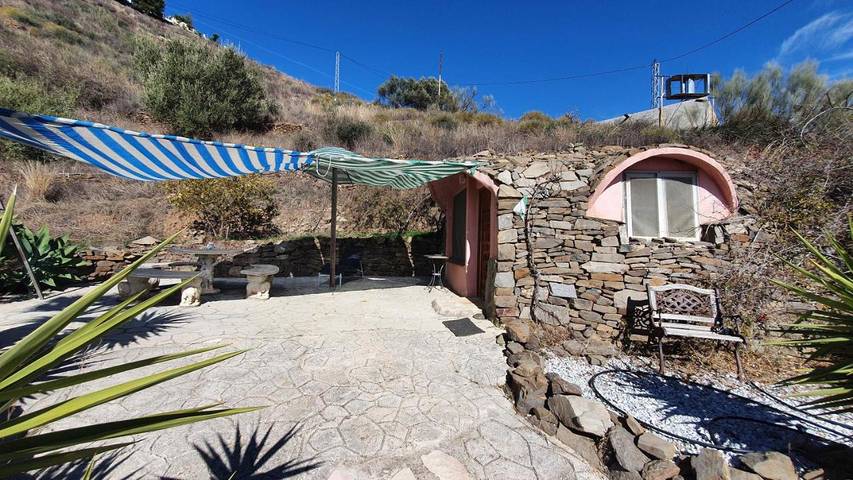 Chalet para 4 personas, con jacuzzi además de jardín y piscina en Axarquía - 2