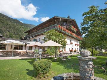 Hotel für 2 Personen, mit Garten und Whirlpool sowie Sauna und Pool in Bramberg am Wildkogel