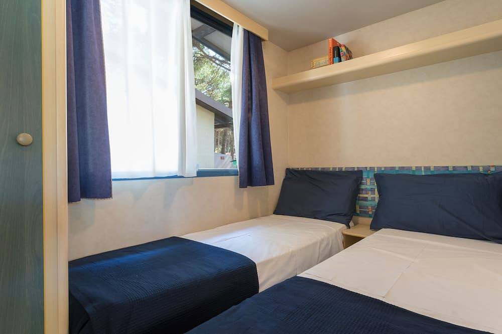 Camping Village Baia Blu La Tortuga in Lu Lamoni, Vignola Mare