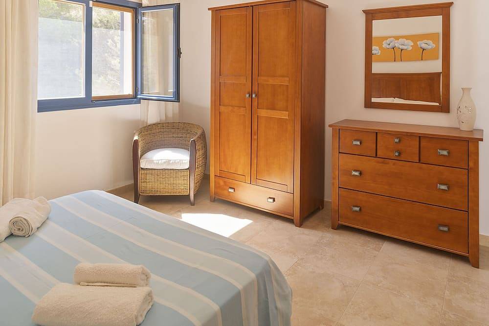 Es Lliri Blanc - Wonderful house with views of the countryside and free Wifi. in Formentera, Balearic Islands