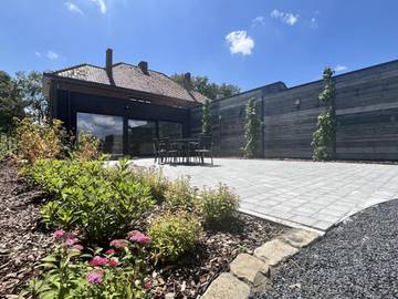 Location de vacances pour 8 personnes, avec sauna ainsi que jardin et terrasse à Opglabbeek