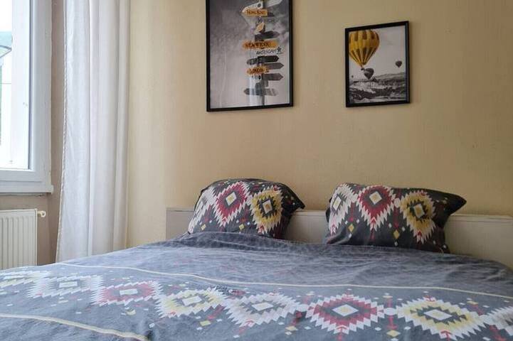 Entire apartment, La Belle Époque, grand appartement central à Foix. in Foix, Ariège