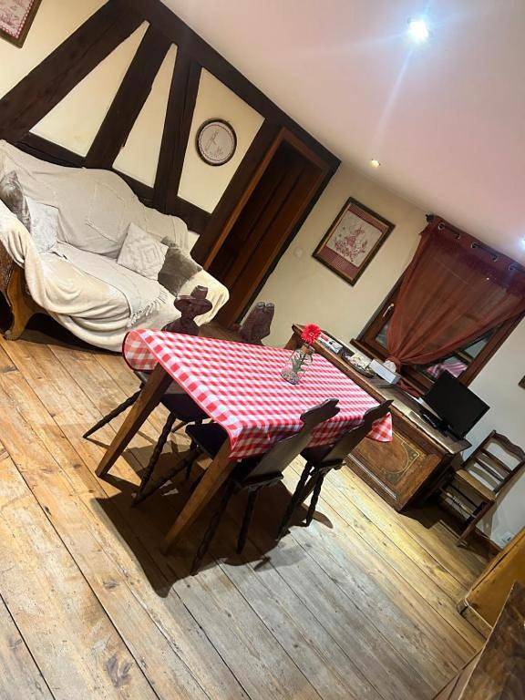 Appartement entier, Two-Bedroom Apartment in Boofzheim, Région de Sélestat-Erstein