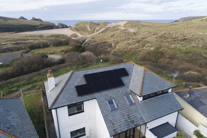 Entire holiday apartment, Beachcomber in Holywell Bay, Cornwall