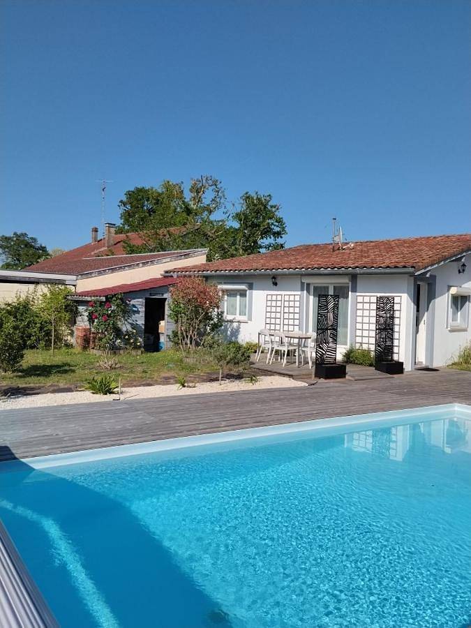 Maison de vacances pour 4 personnes, avec piscine et jardin