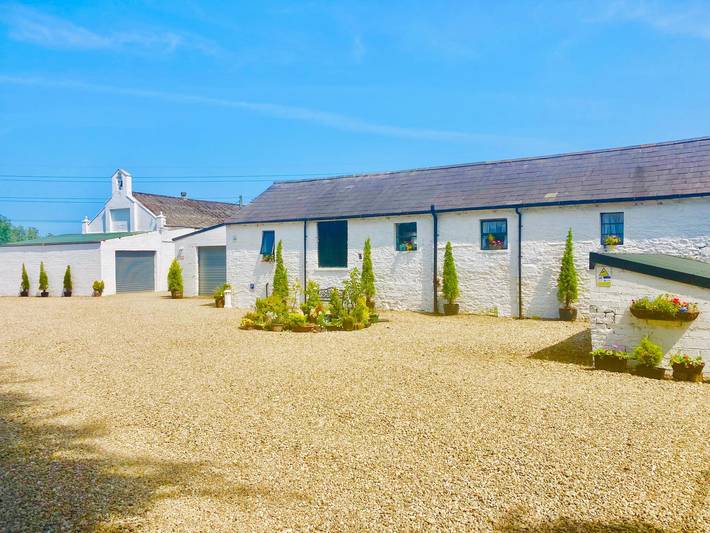 Barn for 4 people, with Balcony in Derry