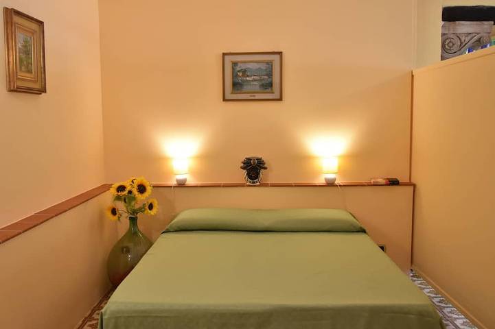 Entire apartment, Ampio e Panoramico Appartamento a due Passi dal Mare, Vista Unica su Isolabella in Mazzarò, Taormina