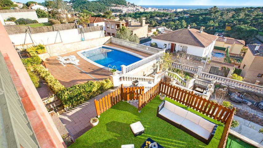 Casa rural para 9 personas, con terraza y jardín en Blanes - 3