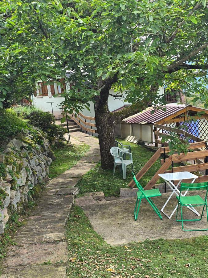 Gîte pour 5 personnes, avec vue et jardin ainsi que piscine et sauna dans Saut Du Bouchot - 3