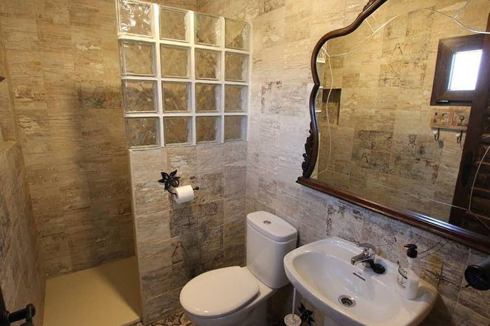Casa rural 'El Patas' con vistas a la montaña, Wi-Fi y aire acondicionado in Urda , Provincia de Toledo