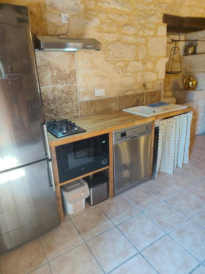 Location de vacances pour 4 personnes, avec Terrasse ainsi que Jardin et Vue à Sergeac - 4