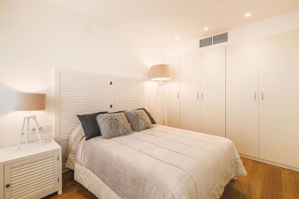 Beach front home in Alella in Alella, Costa del Maresme