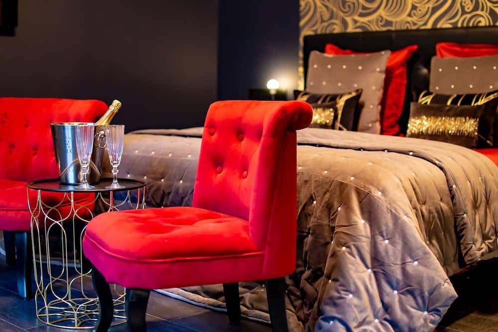 Ganze Wohnung, Apartment mit eigenem Whirlpool und Terrasse, beheiztem Pool, Sauna, Billard in Congénies, Nimes und Umgebung