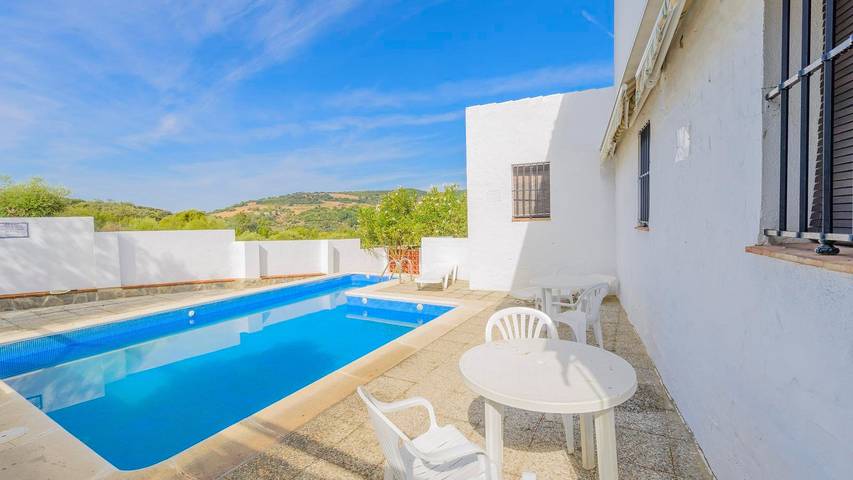 Casa rural para 6 personas, con balcón/terraza y piscina en Sierra de Grazalema - 2