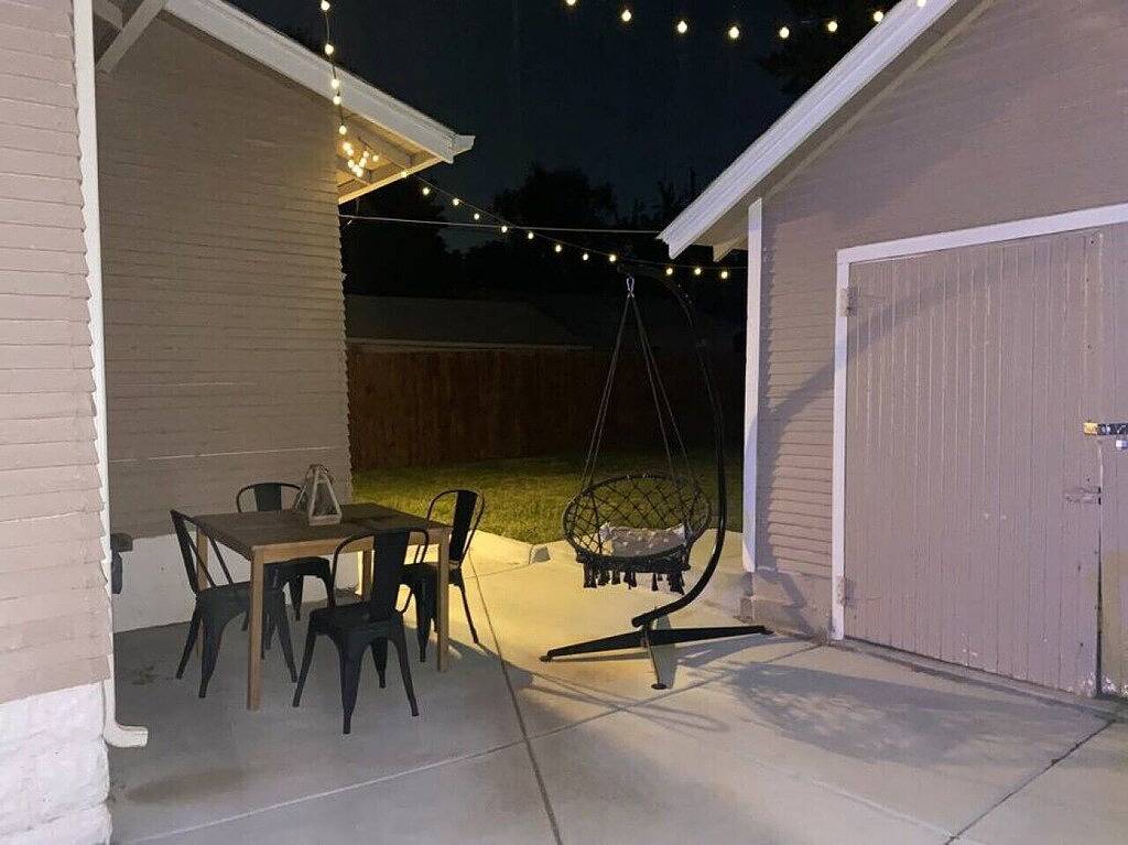 Boho 2-Bed Bungalow in Delano – 2 Kings, Pet-Friendly, Large Fenced Yard, Near Downtown. in Wichita, Kansas