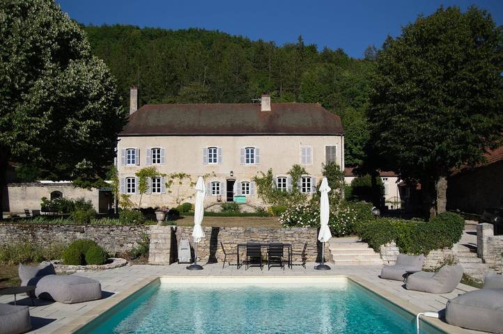 Location de vacances pour 2 personnes, avec jardin et piscine dans vallée de l'Ouche - 2