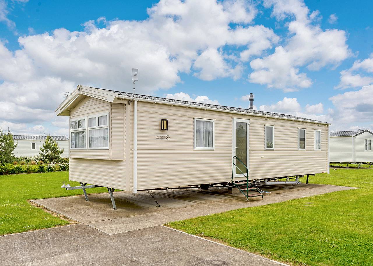 Grange Silver 3 (Pet) in Lincolnshire