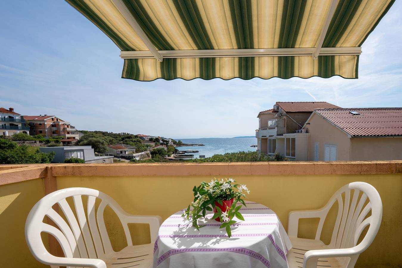 Soba s terasom i pogledom na more Jakišnica, Pag S-4053-c in Novalja, Otok Pag