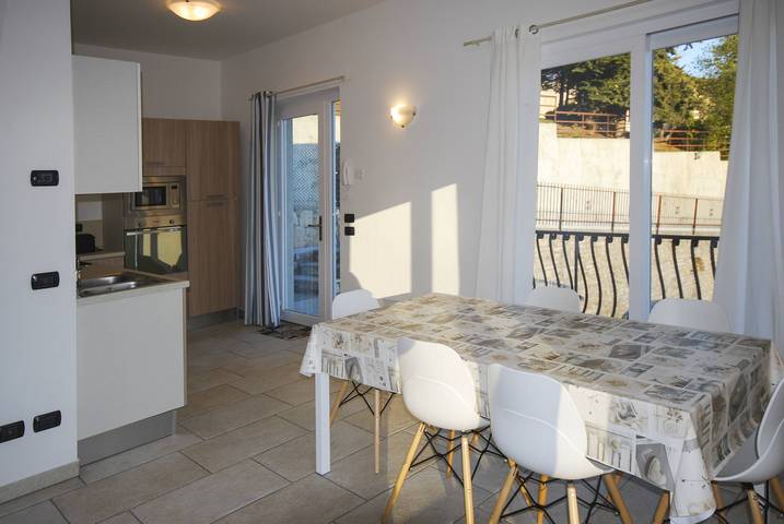 Villa für 10 Personen, mit Balkon und Seeblick in Tignale - 3
