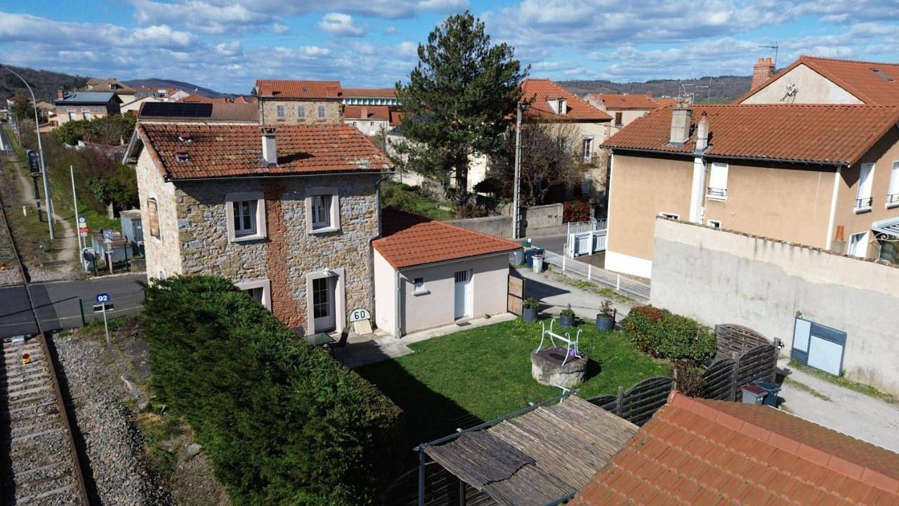 La Maison du Garde Barrière in Langeac, Haute-Loire