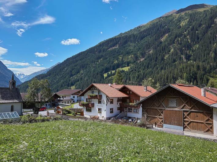 Ferienwohnung für 3 Personen, mit Garten und Balkon sowie Ausblick, kinderfreundlich - 1