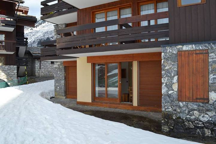 Chalet pour 2 personnes, avec piscine et terrasse dans Valmorel