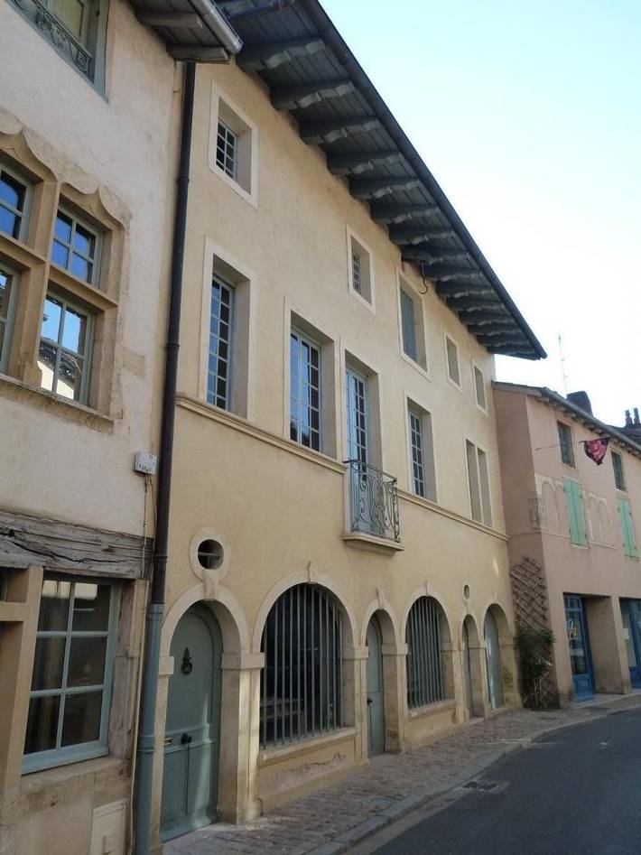 Gîte pour 4 personnes, avec jardin à Cluny - 3