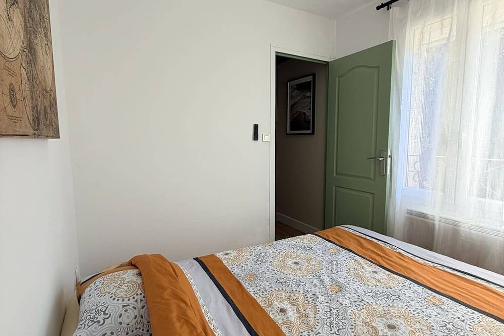 Appartement entier, Grand appartement climatisé avec terrasse entre Dentelles Ventoux et Avignon in Vacqueyras, Vaucluse