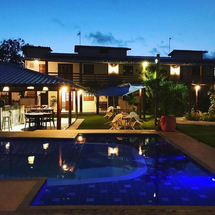 Casas e apartamentos de temporada para 2 pessoas, com jardim e piscina e ainda vista and terraço, com animais de estimação em Itacimirim