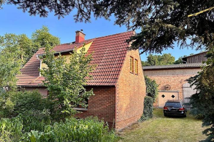 Ferienhaus für 7 Personen, mit Garten in Benz