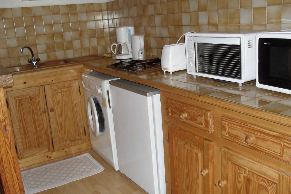 Appartement entier, Appartement à la montagne 6 personnes in Génos, Pyrénées