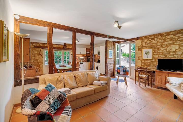 Gîte « Les Tuquettes » con piscina y jacuzzi compartidos in Montcabrier, Quercy