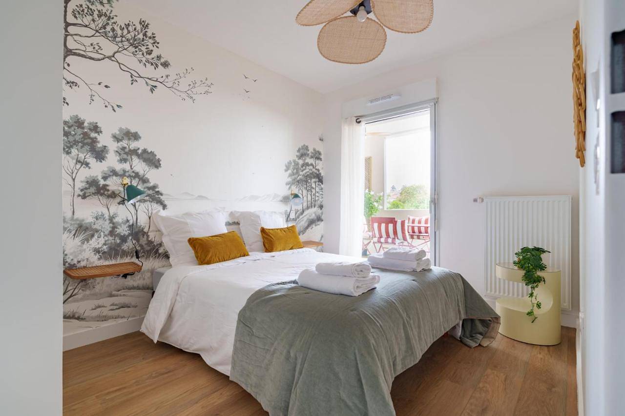 Appartement entier, L'Esplanade - T3 Design avec Parking et Mini-golf in Le Bouscat, Région de Bordeaux