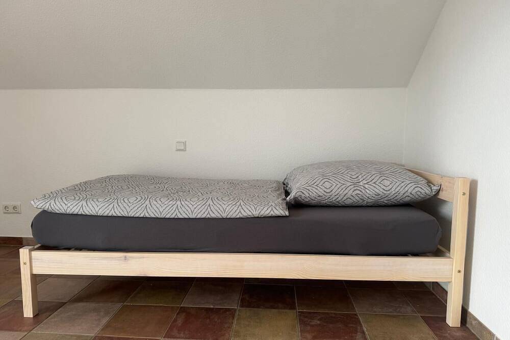 Ganze Wohnung, Monteurwohnung für 7 Personen in Windeck in Windeck, Windecker-Ländchen