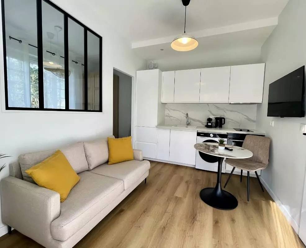 Appartement entier, Appartements pour 2 Personnes in Pessac, Région de Bordeaux