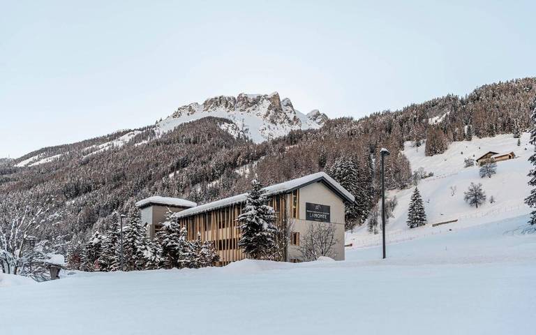 Ferienhaus für 6 Personen, mit Whirlpool und Garten sowie Sauna, kinderfreundlich in Brenner