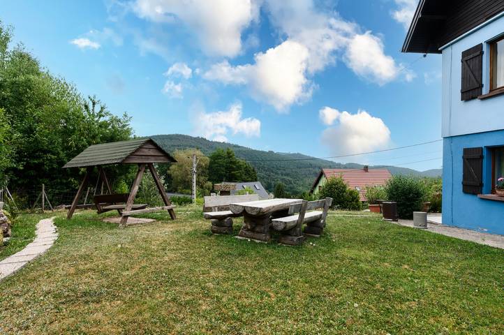 Geheel appartement, Appartement 'Le Cerisier - Gîte Les 4 Vents' met bergzicht, gedeeld terras en wifi in Thannenkirch, Parc naturel régional des Ballons des Vosges