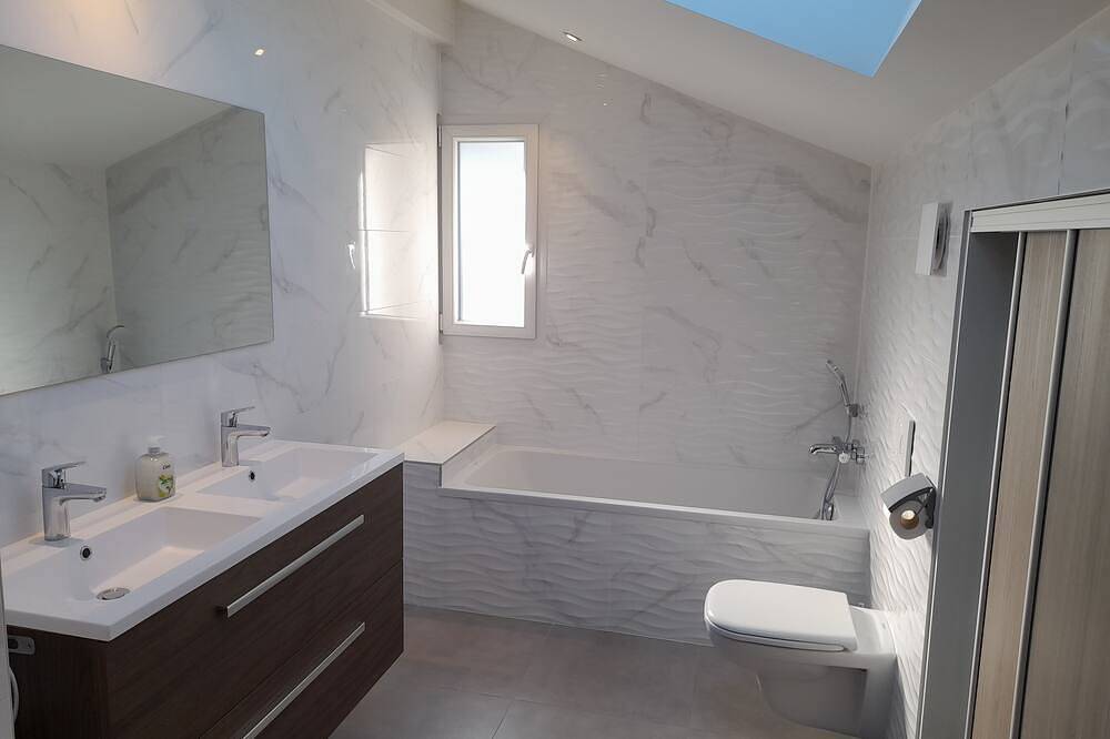 Ganze Wohnung, Apartment-Ensuite-Seeblick-4 etoiles in Sévrier, Parc naturel régional du Massif des Bauges