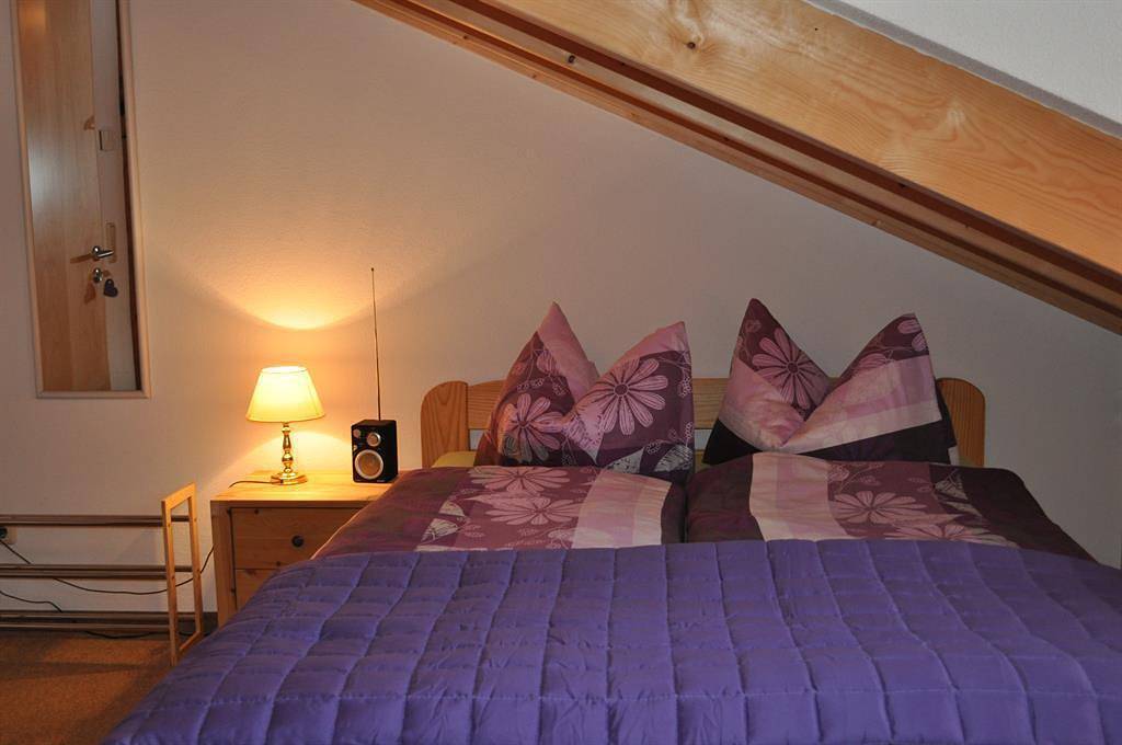 Ganze Ferienwohnung, Doppelzimmer "Lila" ohne Küche in Bad Oberdorf, Bad Hindelang